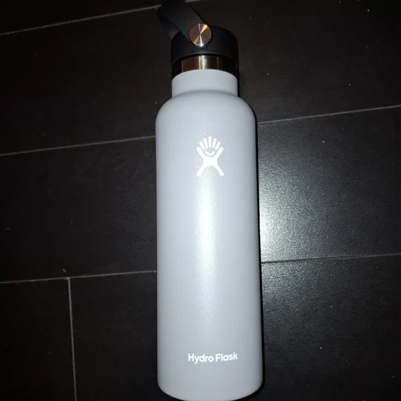 Hydro Flask Bottle 21oz Gray/White - Picture 2 of 5
